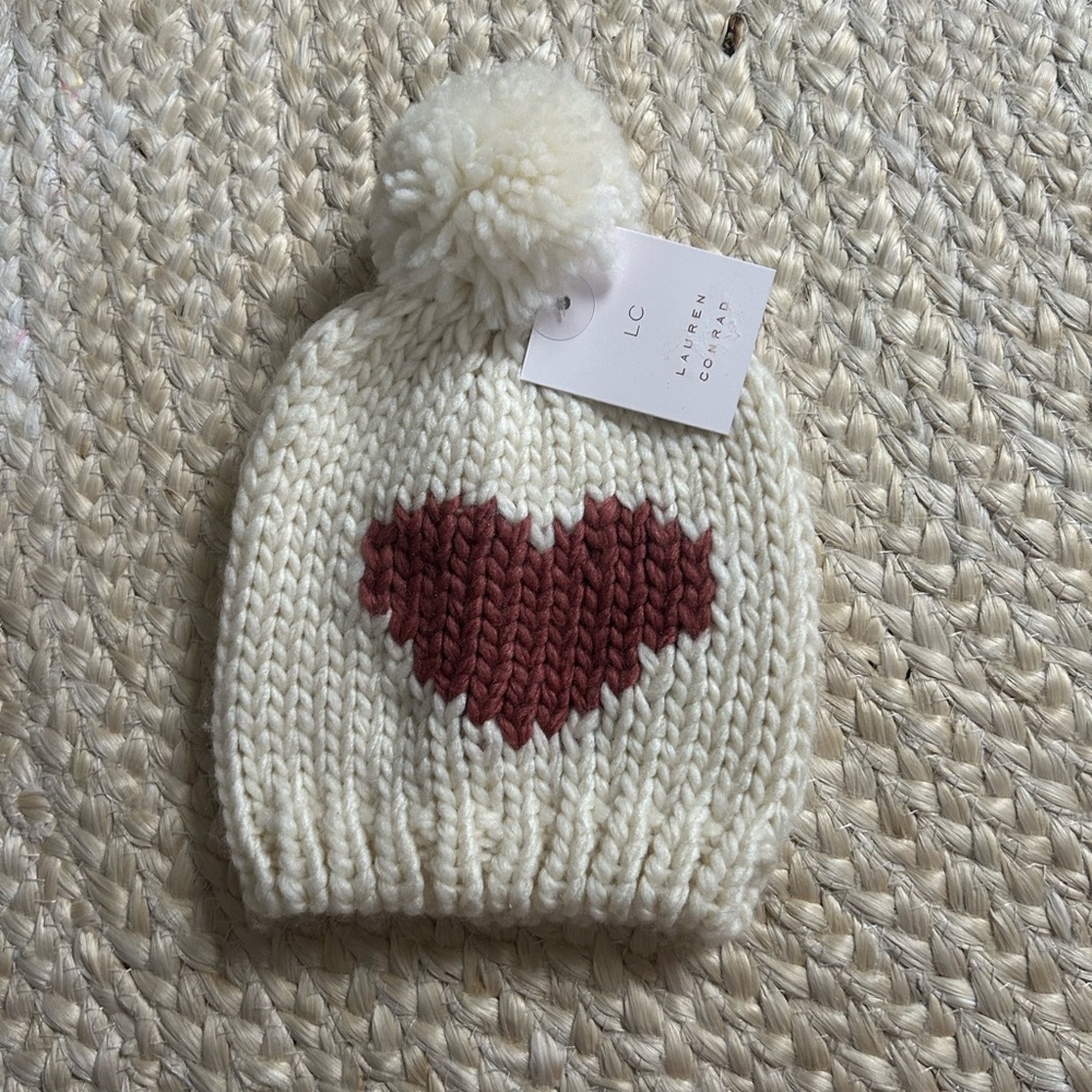NWT heart Lauren Conrad white Pom Pom beanie girls